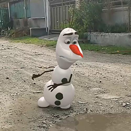 Dancing Olaf!