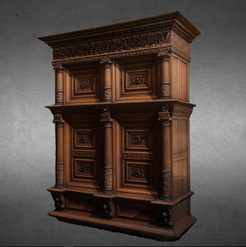 Cabinet with four doors or Dutch cabinet